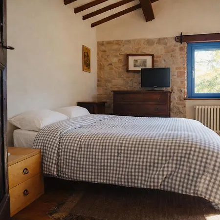 Scappo In Umbria, Torreluca Villa