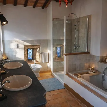 Scappo In Umbria, Torreluca Casemascie